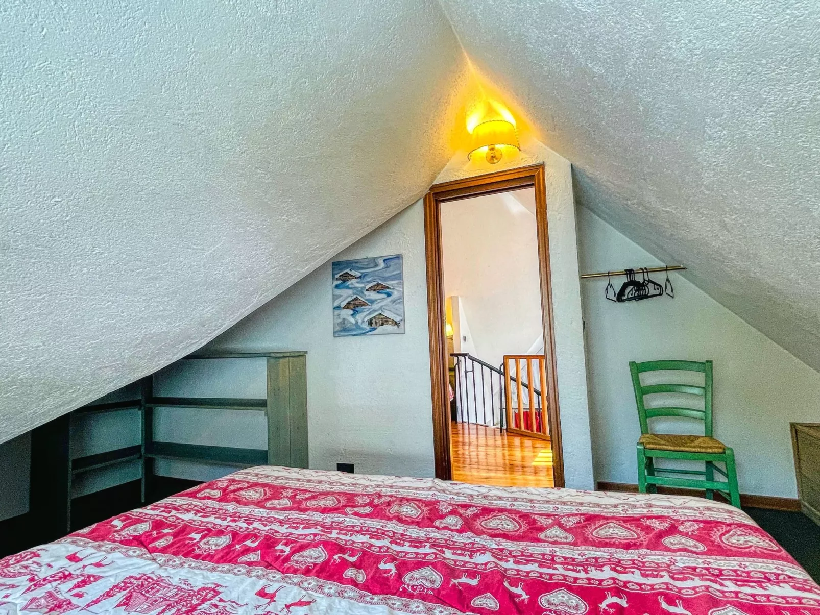 Drei-Zimmer-Dachgeschosswohnung 6 p.l. Villa Frejus - Image-tags.info