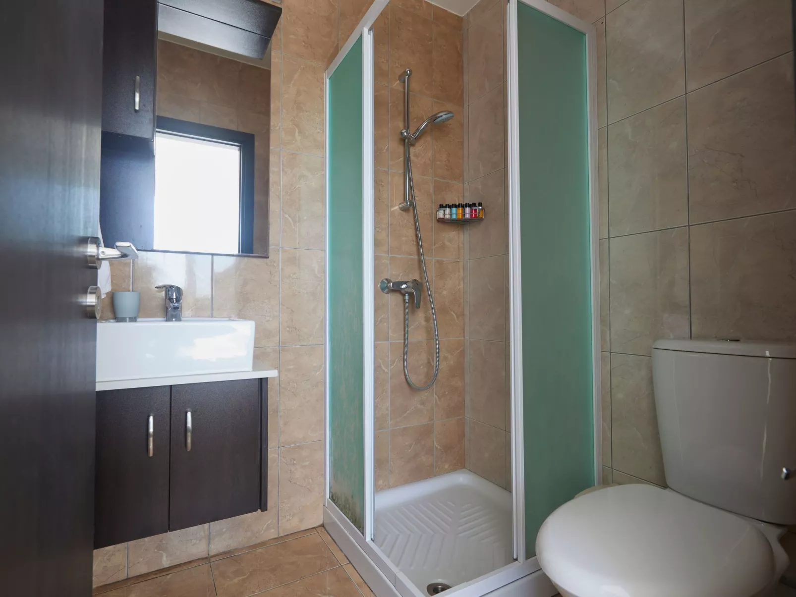 Villa Pearl PE17 in Paralimni mit privatem Parkplatz - Image-tags.info