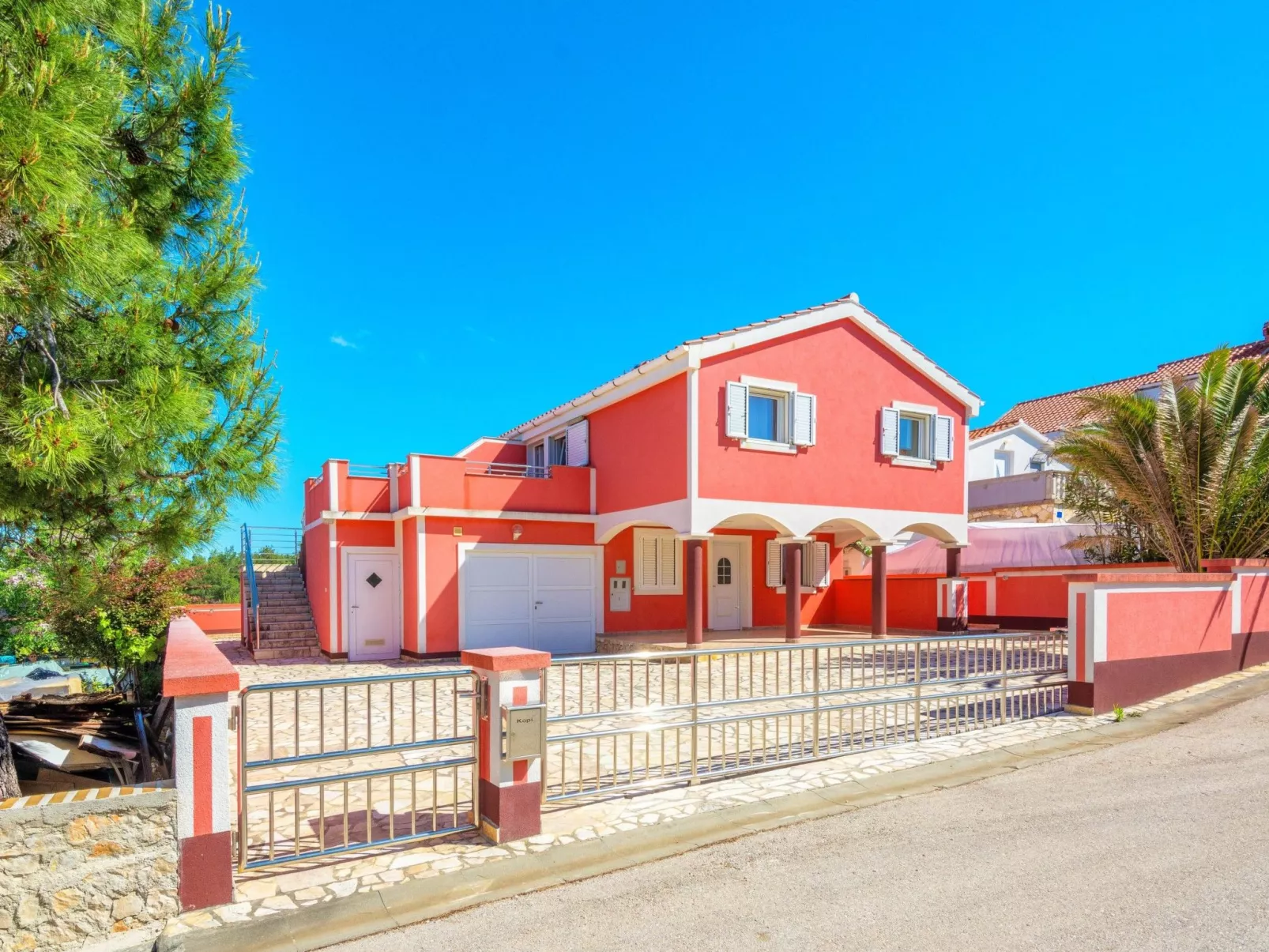 Apartment Kopi 1 - Image-tags.info