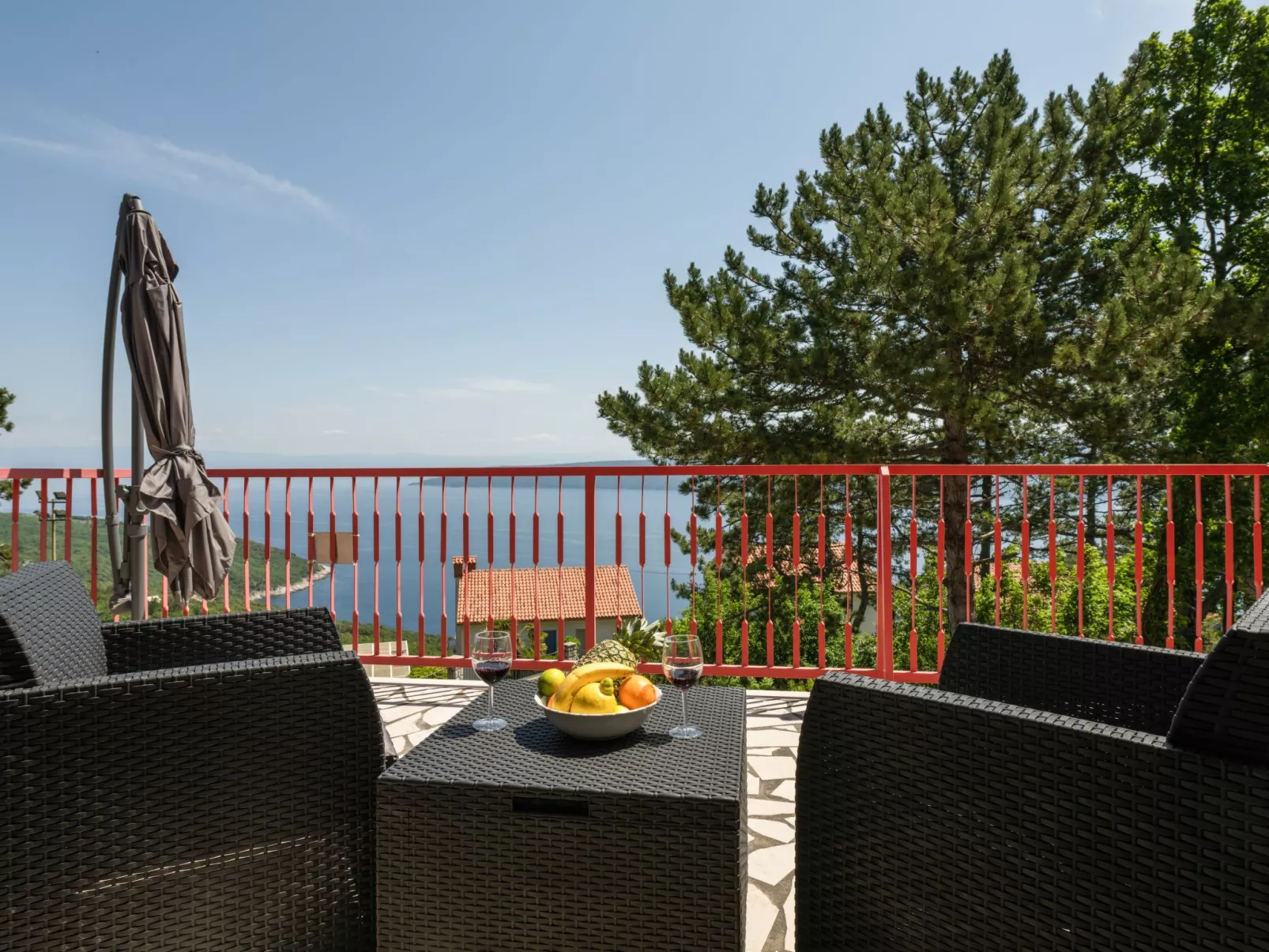 Luxury Seaview Apartment - Image-tags.info