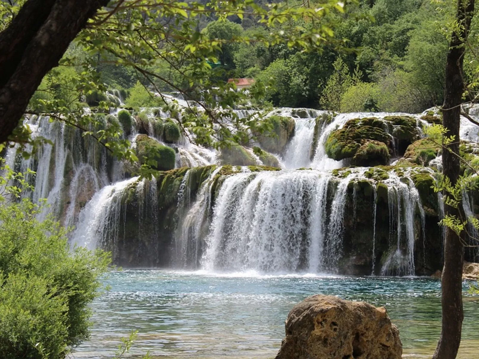 Vila Megy -  ID 2209 - Image-tags.info