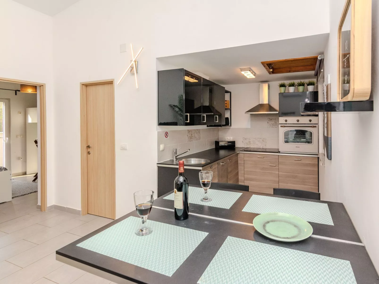 HH Stjepanovic - Image-tags.info