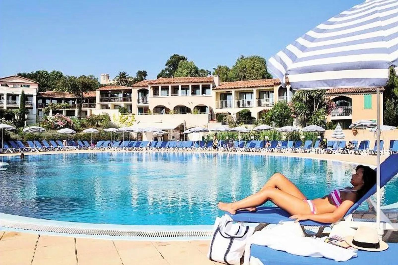 Résidence Les Parcs de Grimaud - maeva Home - Zwembad