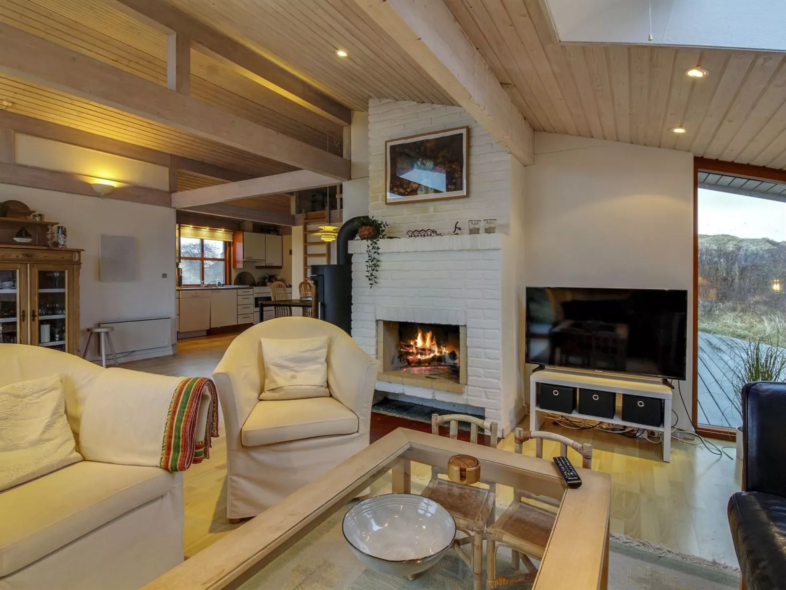 "Essie" - 250m from the sea - Binnen