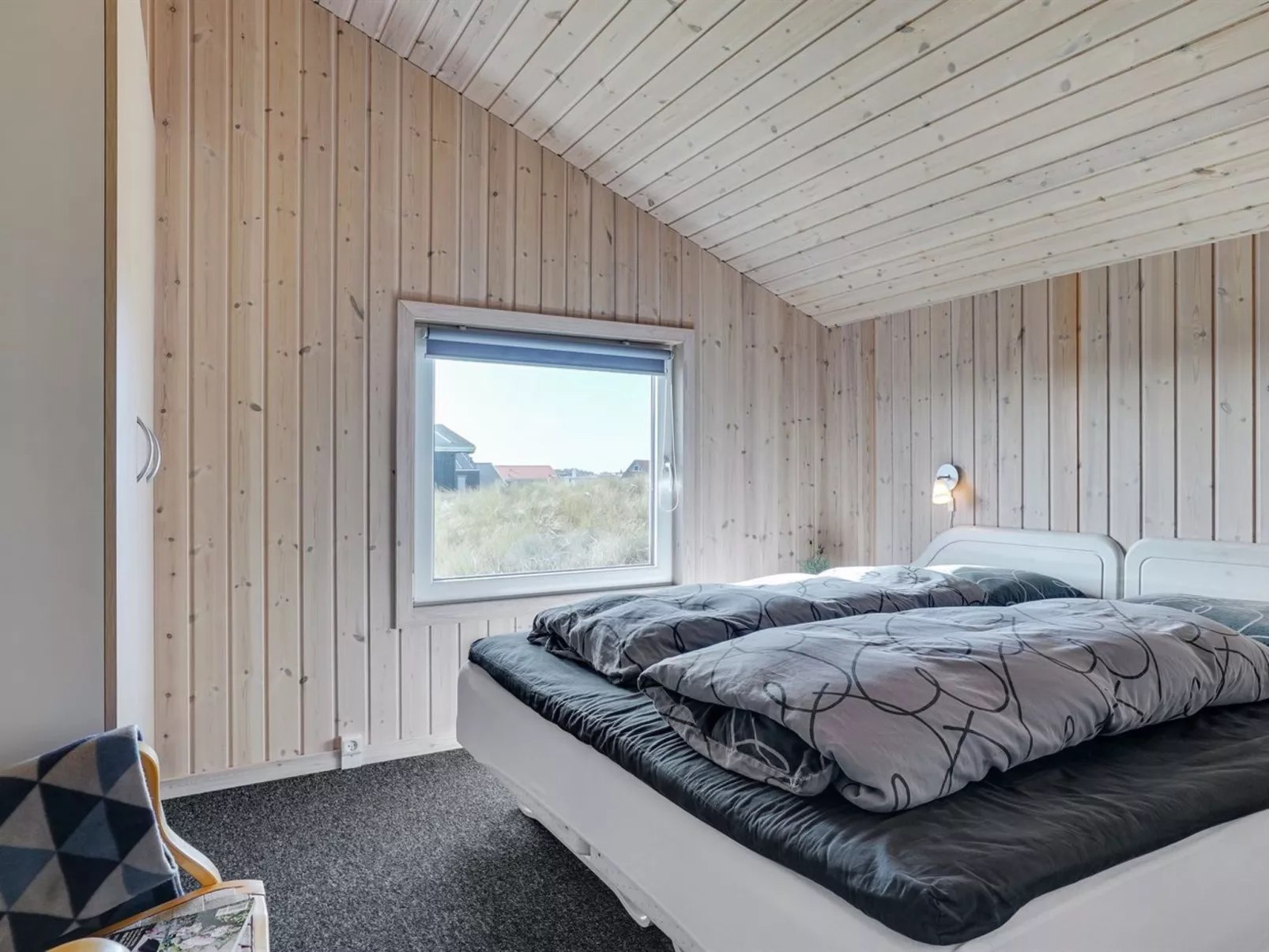 "Emelia" - 50m from the sea-Binnen