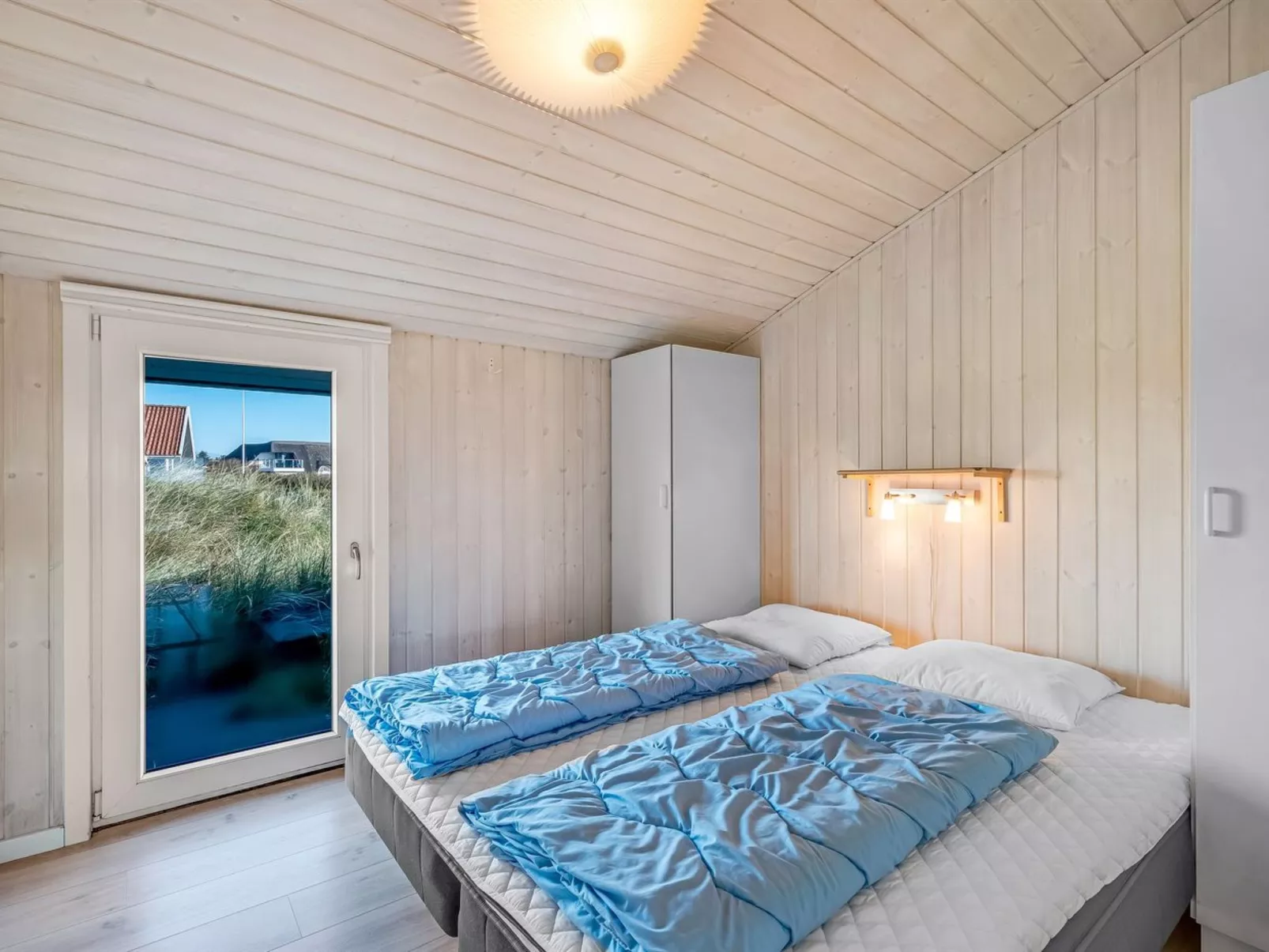 "Jaana" - 10m from the sea - Binnen