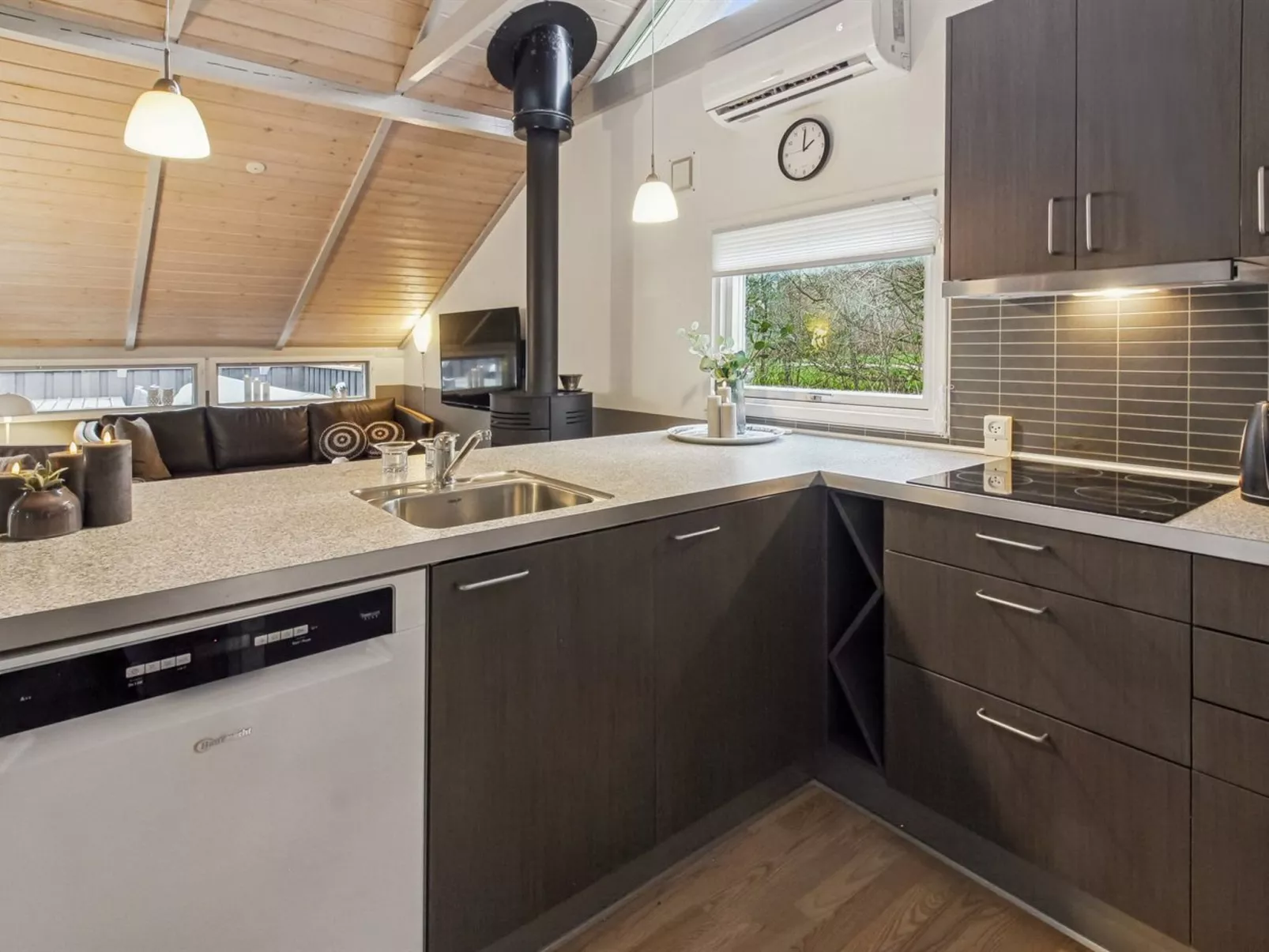 "Nedelko" - 30km from the sea-Binnen