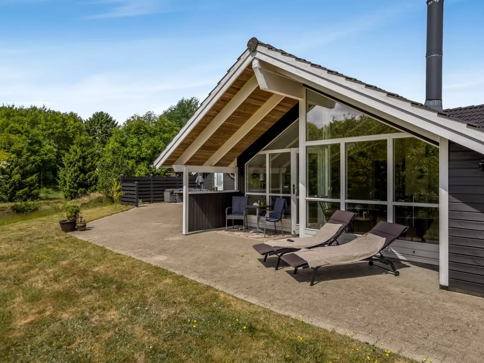 "Truels" - 30km from the sea-Buiten