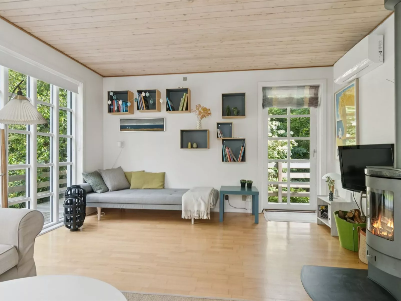 "Kaino" - 1.7km from the sea - Binnen