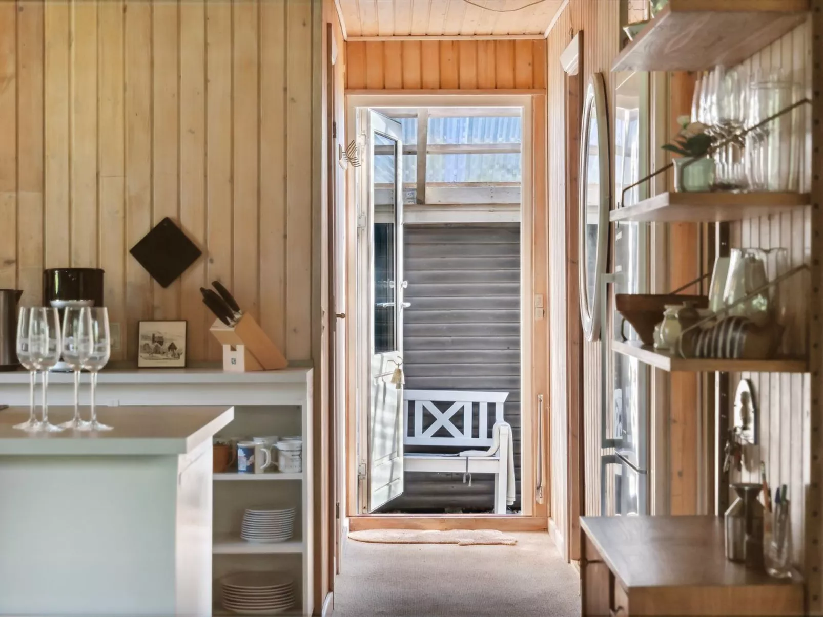 "Roald" - 320m from the sea-Binnen