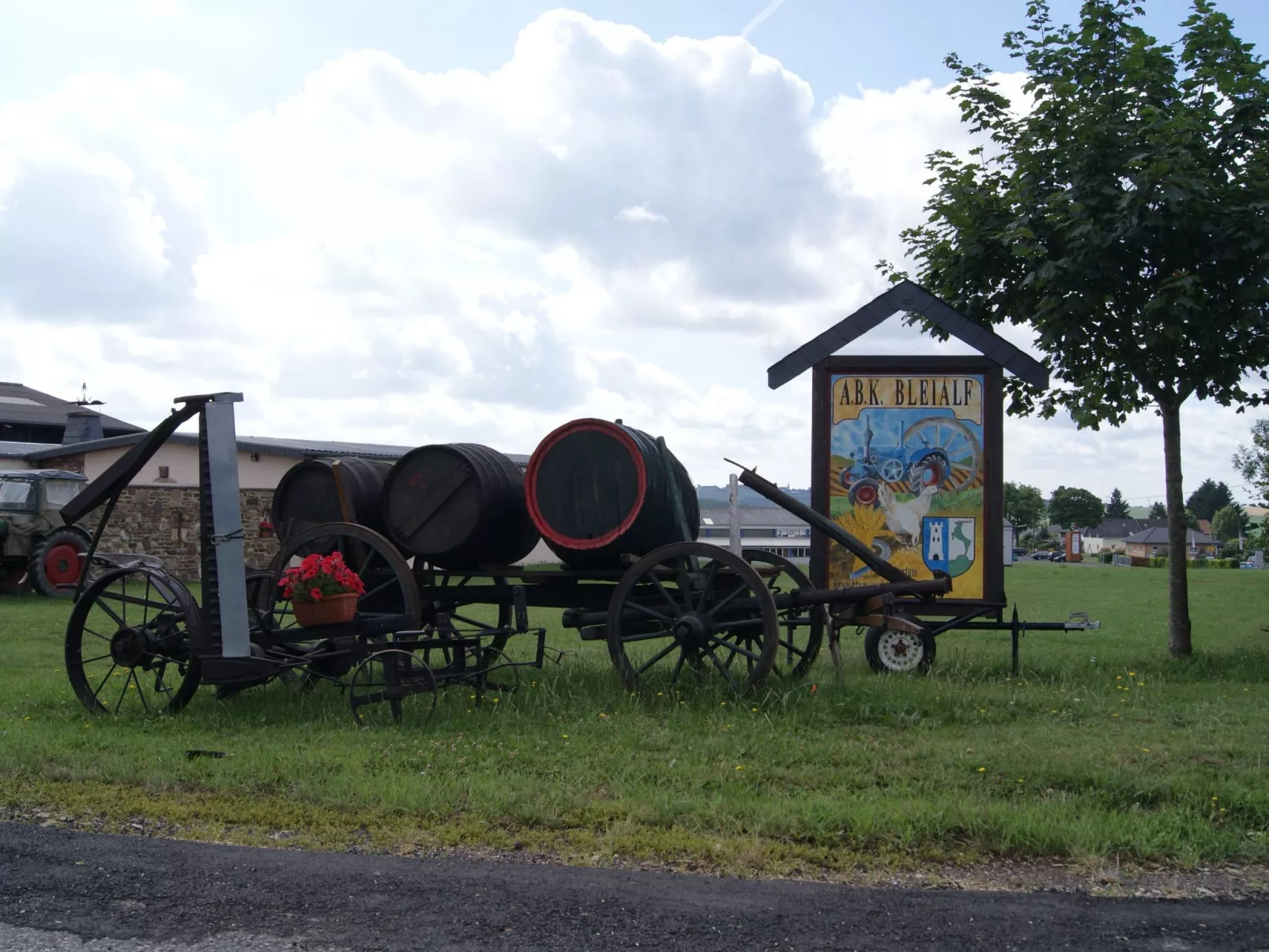 Lenz-Image-tags.info