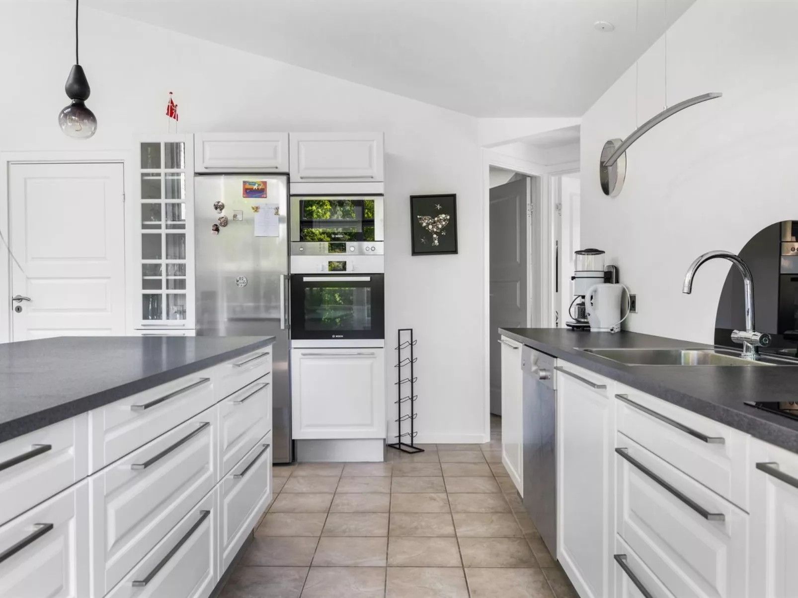 "Merrit" - 280m from the sea-Binnen