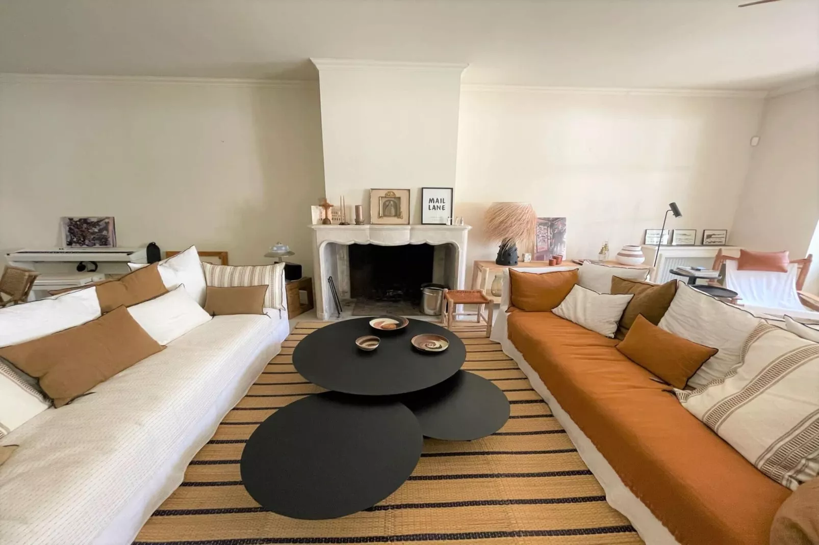 Mas Maillane demeure du XVIIIe entièrement rénové-Woonkamer