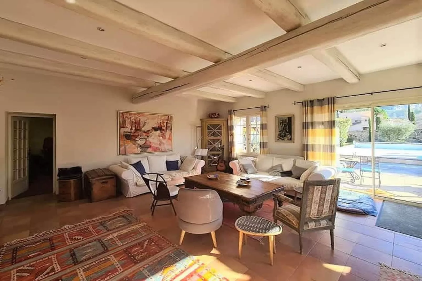 La Maison de Robion-Eetkamer