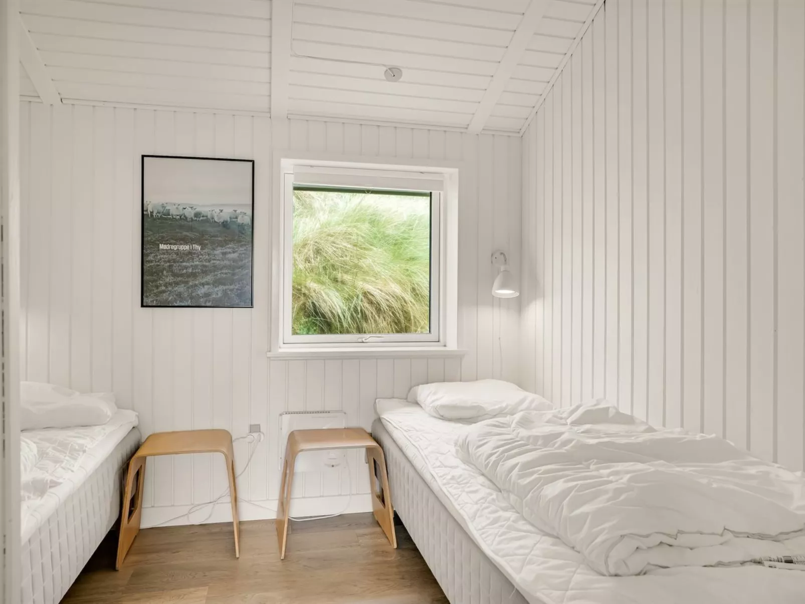 "Nimrod" - 70m from the sea-Binnen