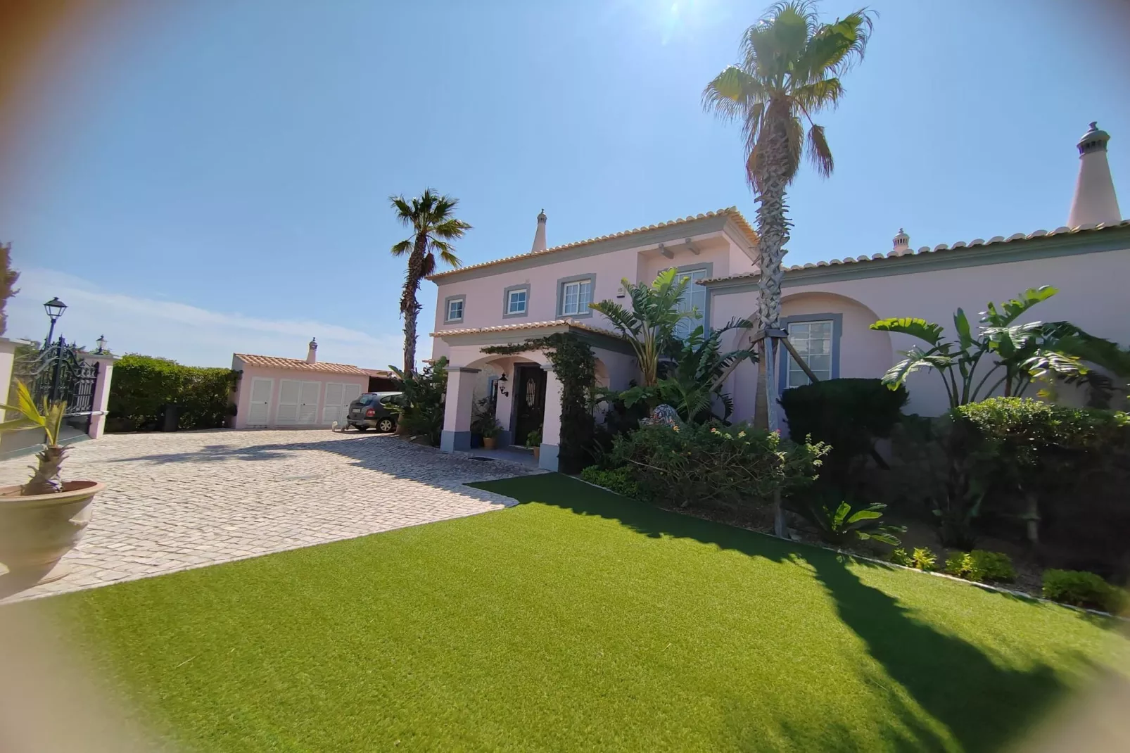 Surga - Buitenkant zomer