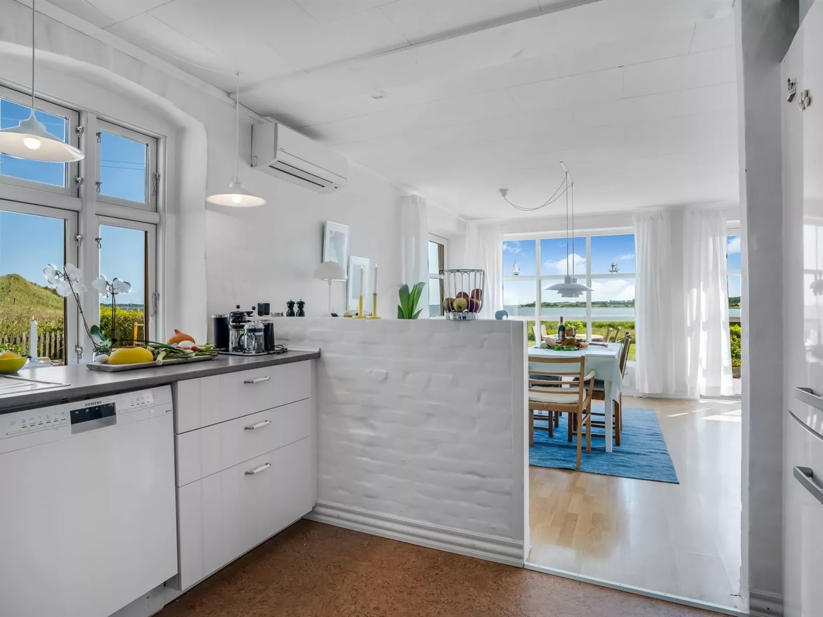 "Jurien" - 50m to the fjord - Binnen