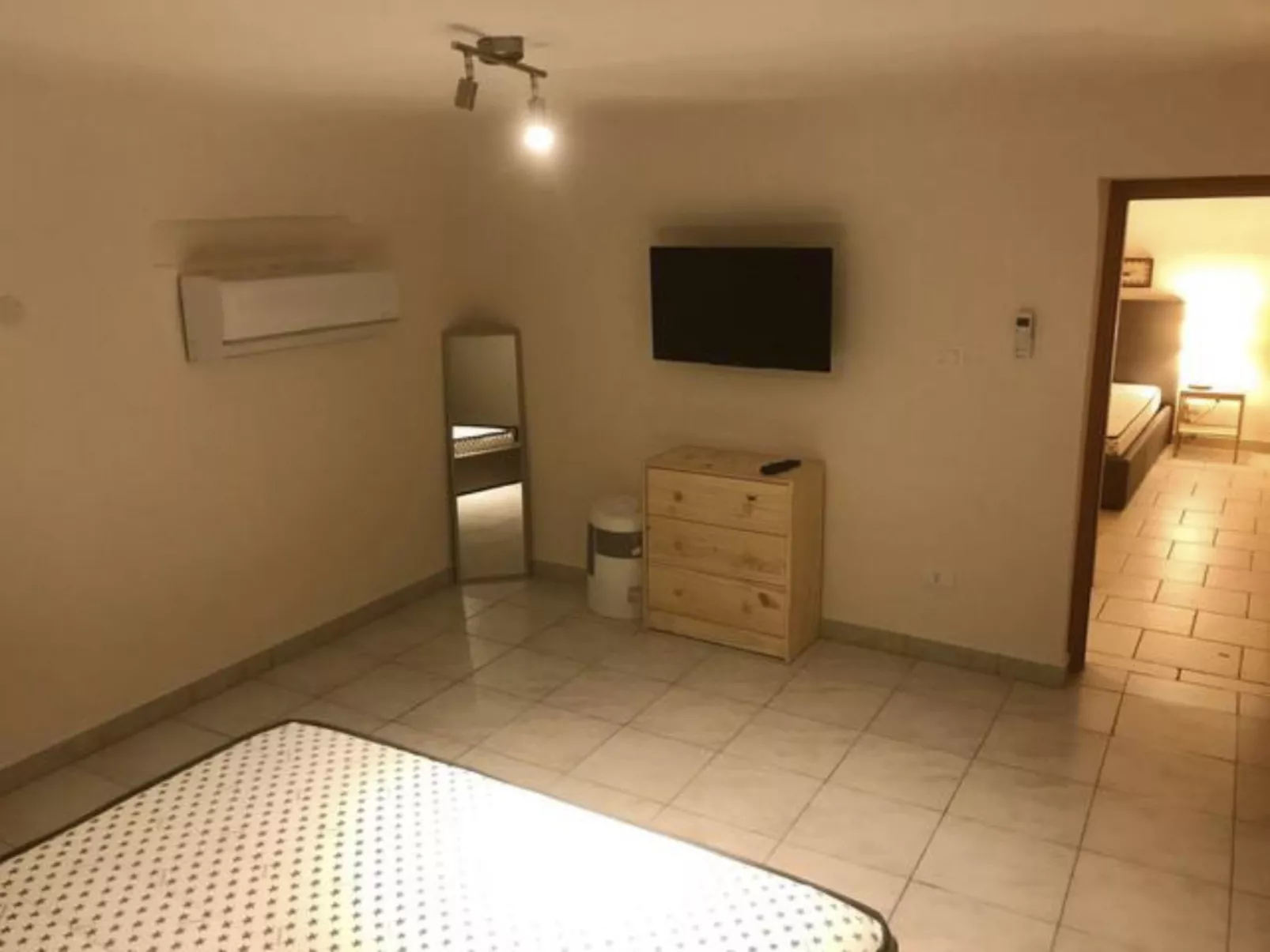 Alley's Haus - Image-tags.info