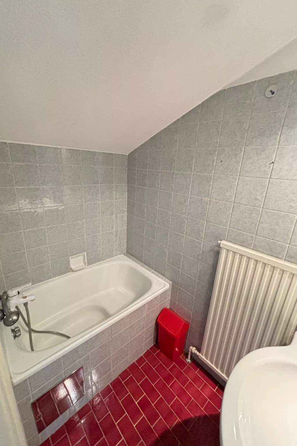 Dachwohnung mit Balkon und Seeblick - Image-tags.info