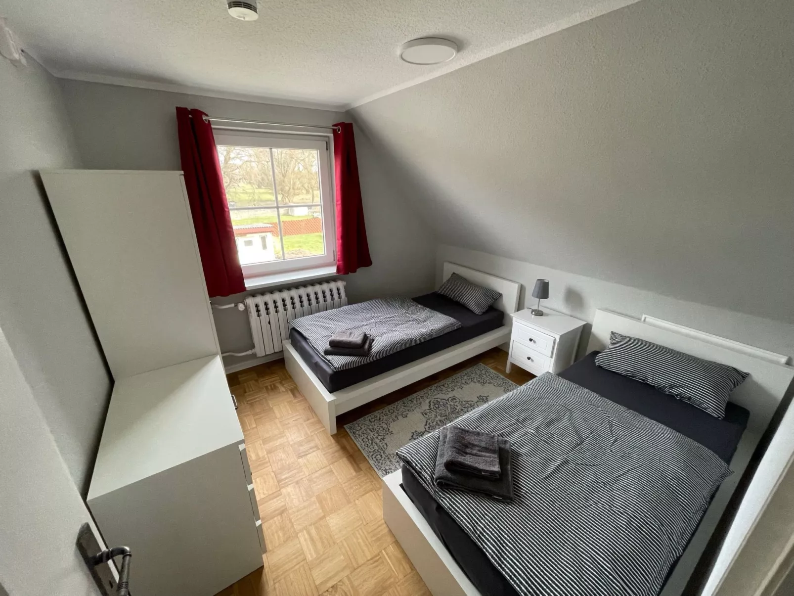 Rügenferienhaus Wohnung EG-OG - Image-tags.info