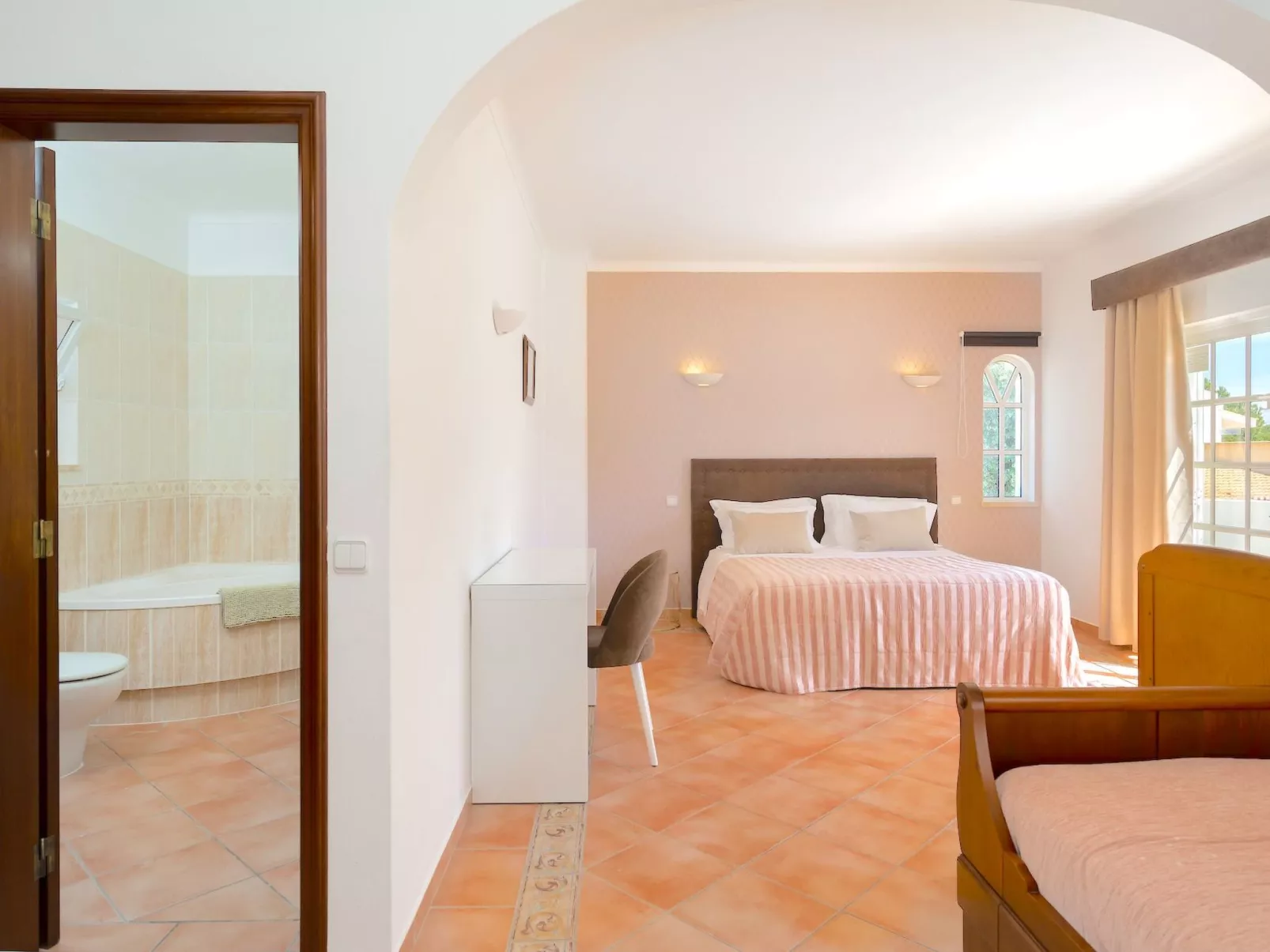 7 Schlafzimmer Villa, Familie, Kinder, Gruppen, Strand, Pool, Garten - Image-tags.info