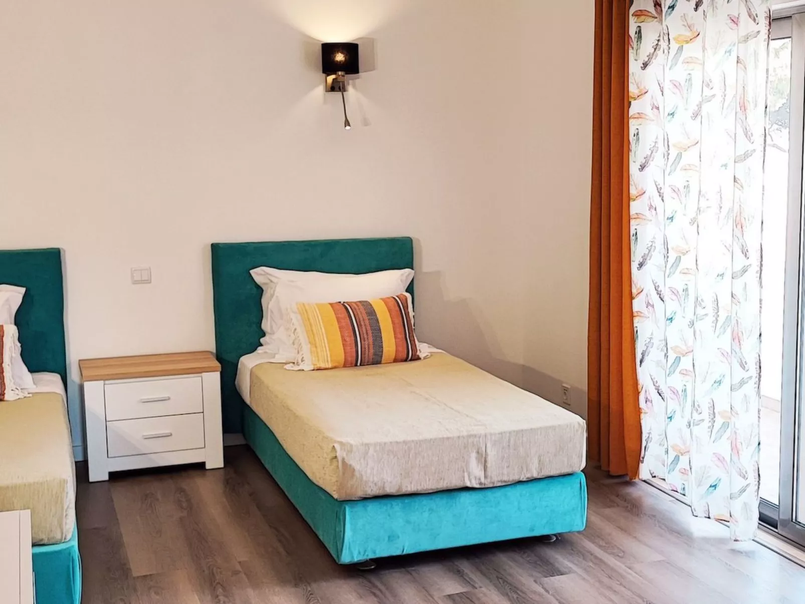 Villa mit 6 Schlafzimmern, Familie, Gruppen, Strand, Pool, Garten - Image-tags.info