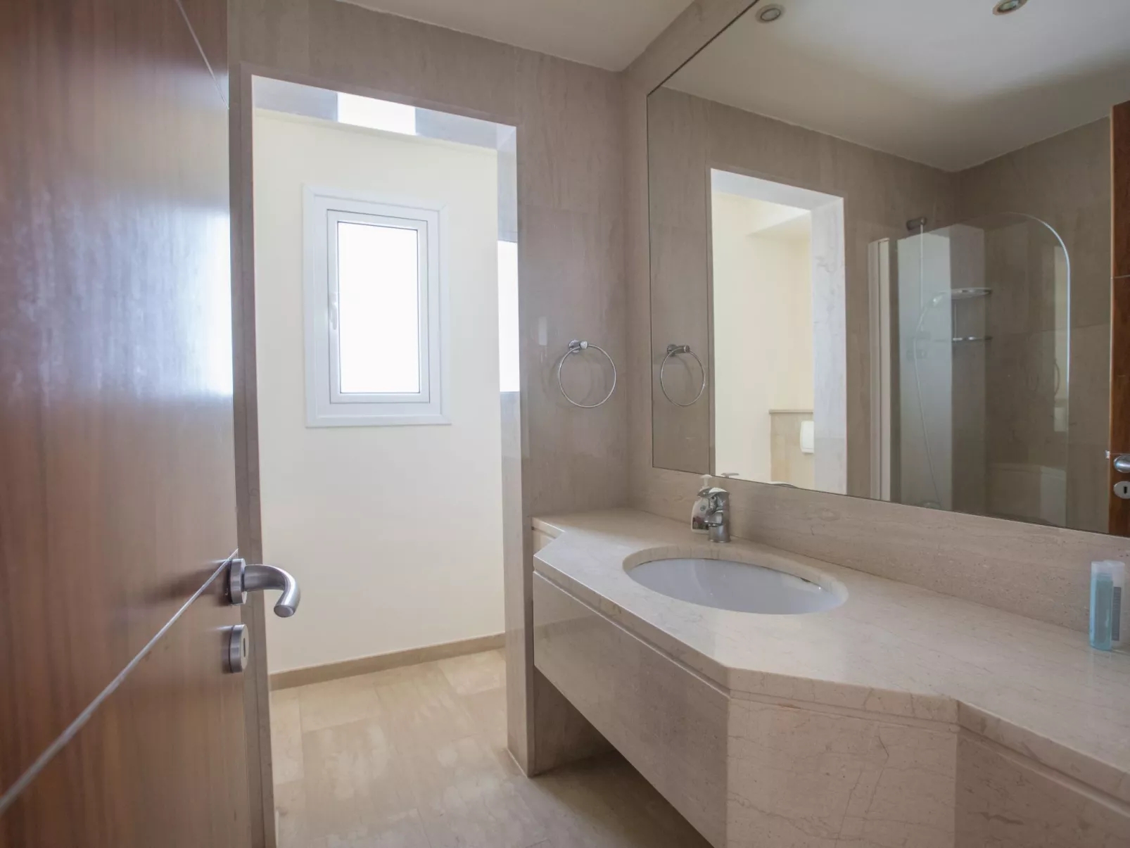 Haus in Protaras mit Pool und Meerblick - Image-tags.info