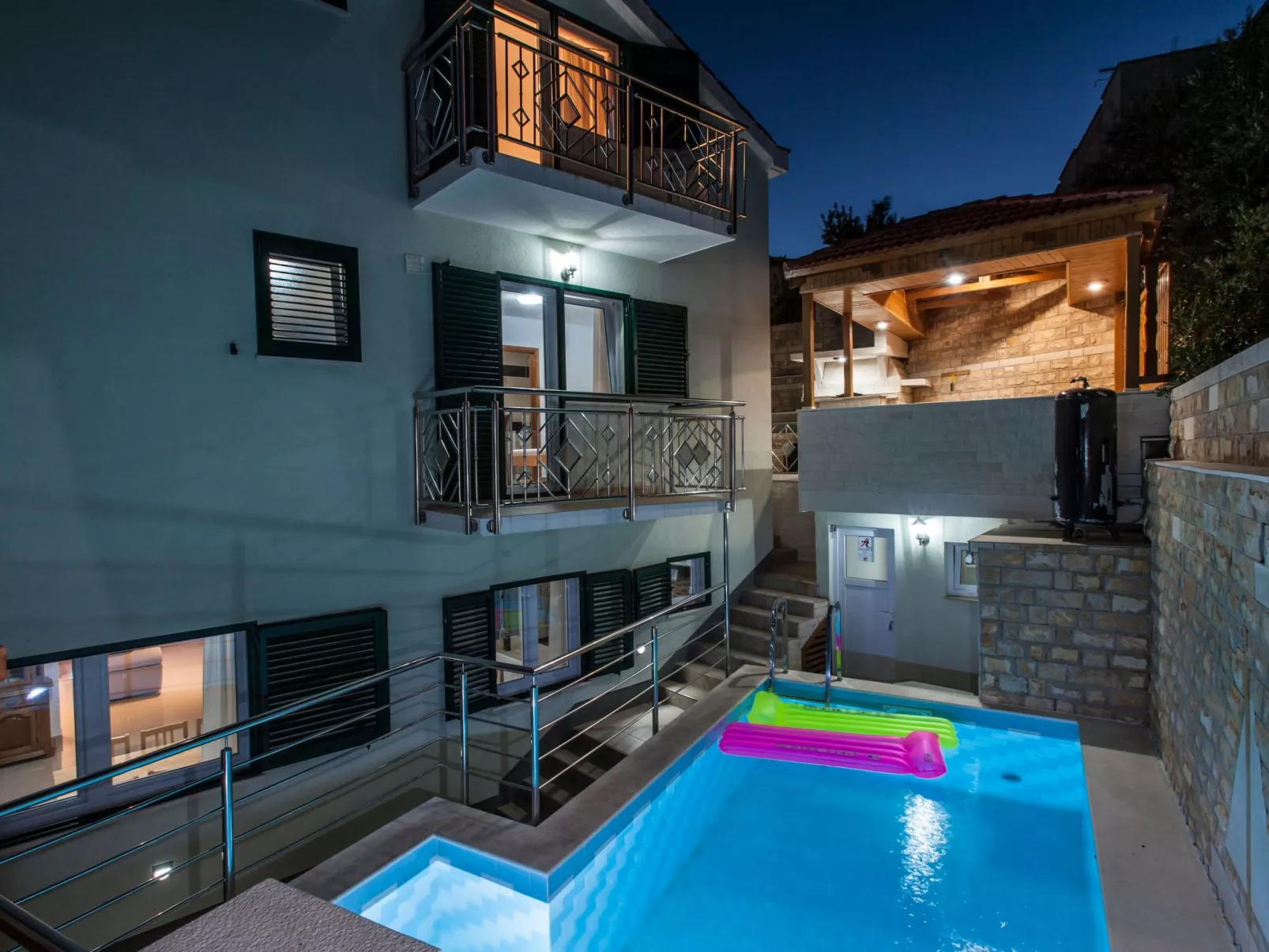 Villa "Villa Katy" mit Garten, Grill und Terrasse - Image-tags.info