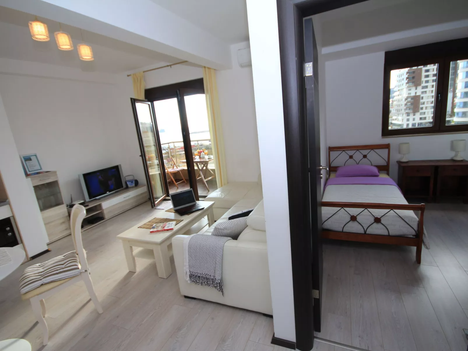 Für 4 Personen ca. 45 m&sup2; in Budva, Adriaküste Montenegro (Küste um Budva)-Image-tags.info