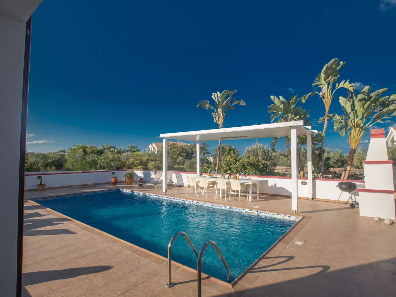 Private 3-Schlafzimmer-Villa mit Hochgeschwindigkeits-Internet - Image-tags.info