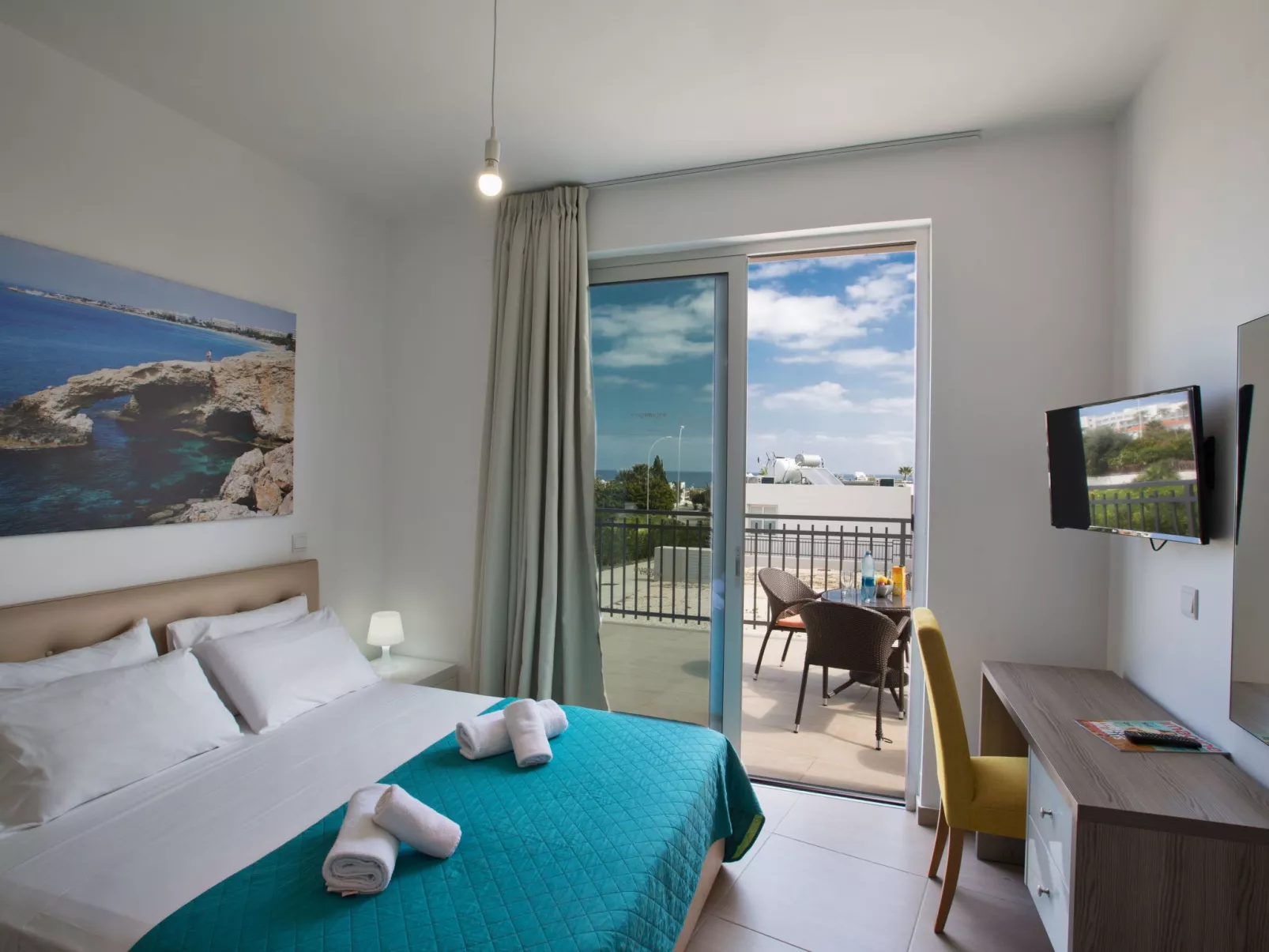 Schöne, topmoderne Ferienvilla auf Zypern - Image-tags.info