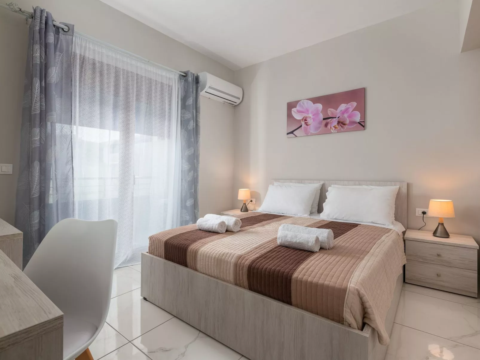 Artemis PoolFront - Image-tags.info