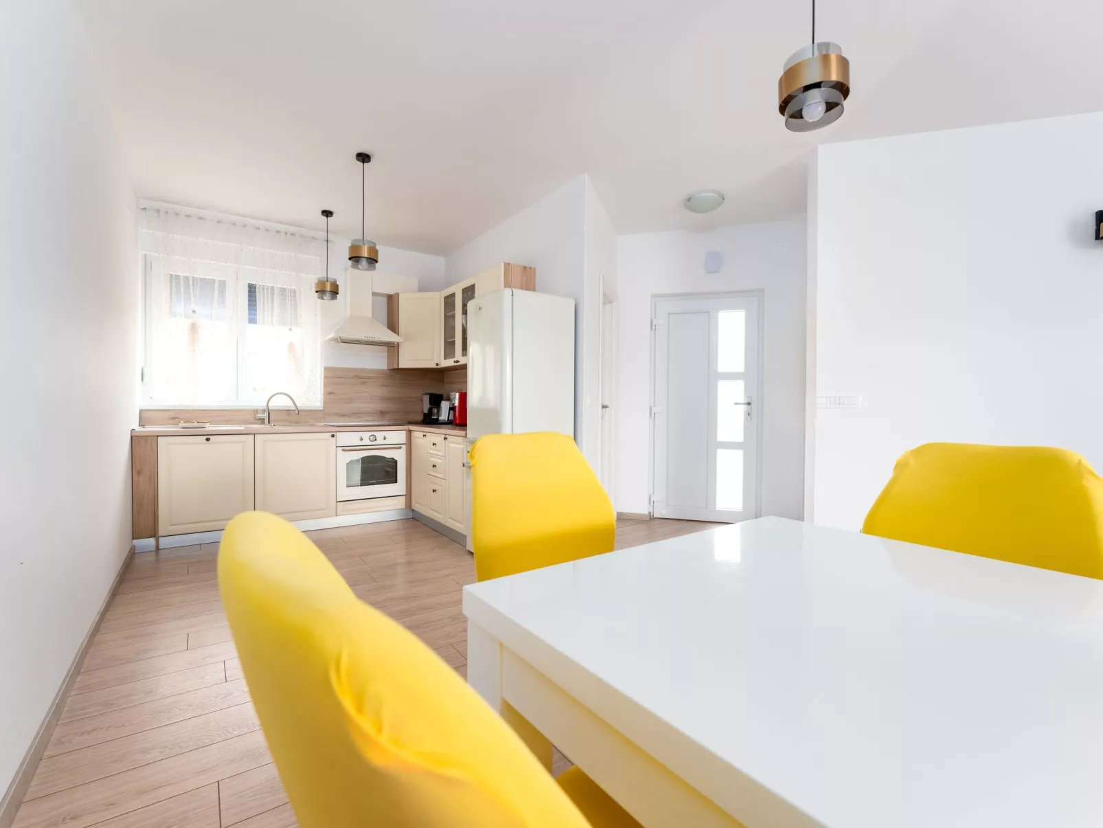 Schöne neue Villa mit Pool in Strandnähe - Image-tags.info