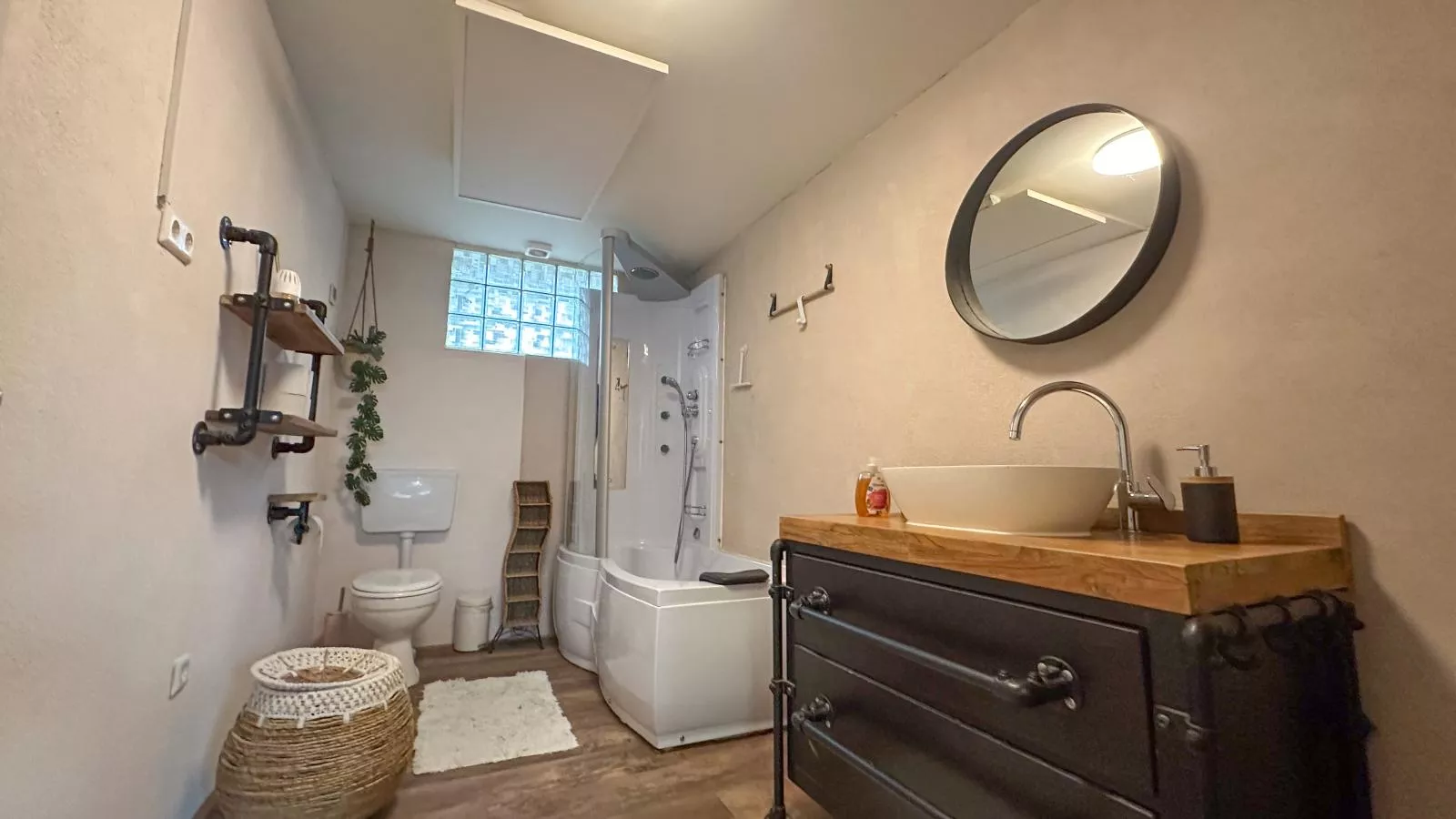 Münstermaifeld - Badkamer