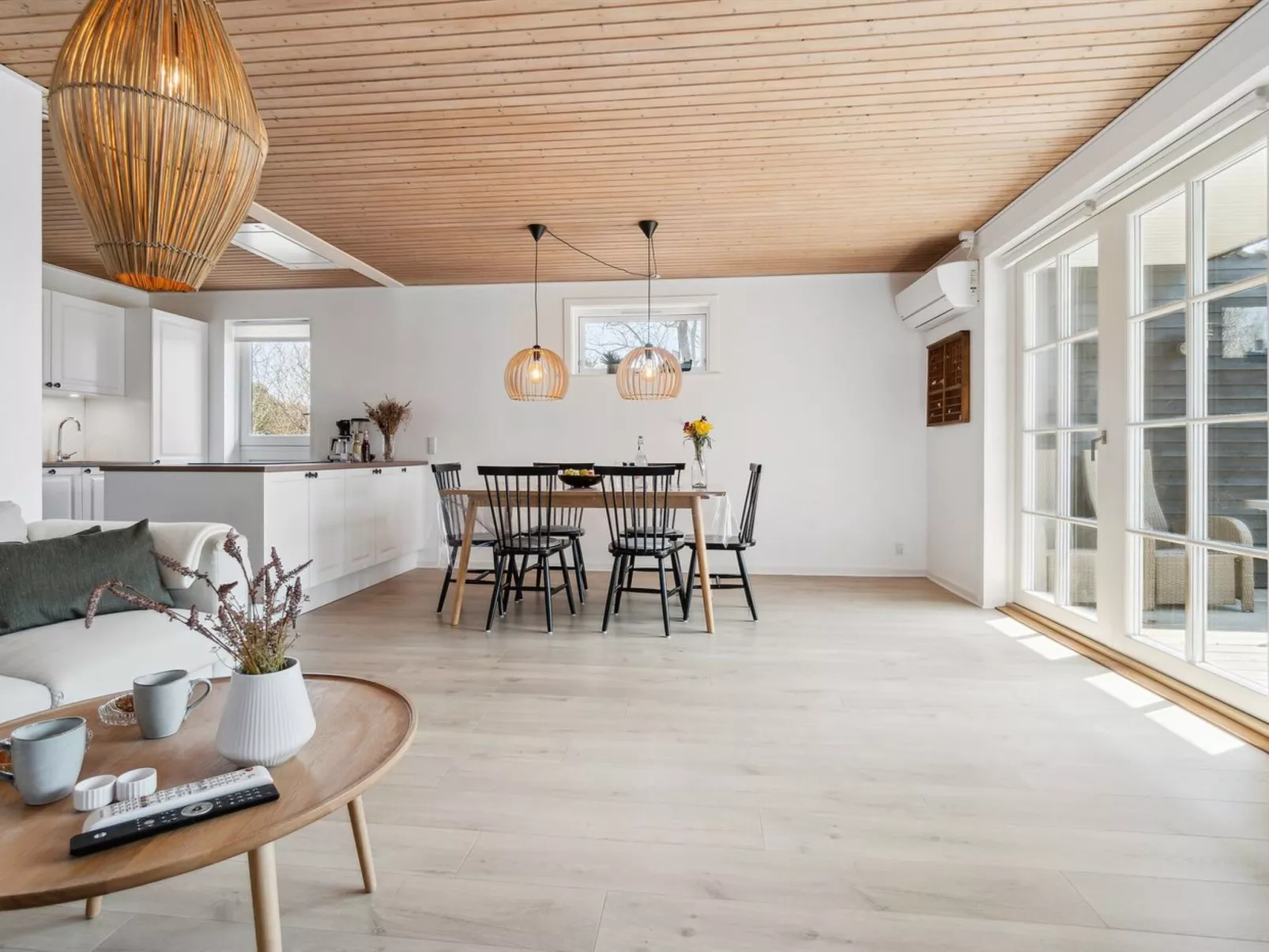 "Peadda" - 150m from the sea-Binnen