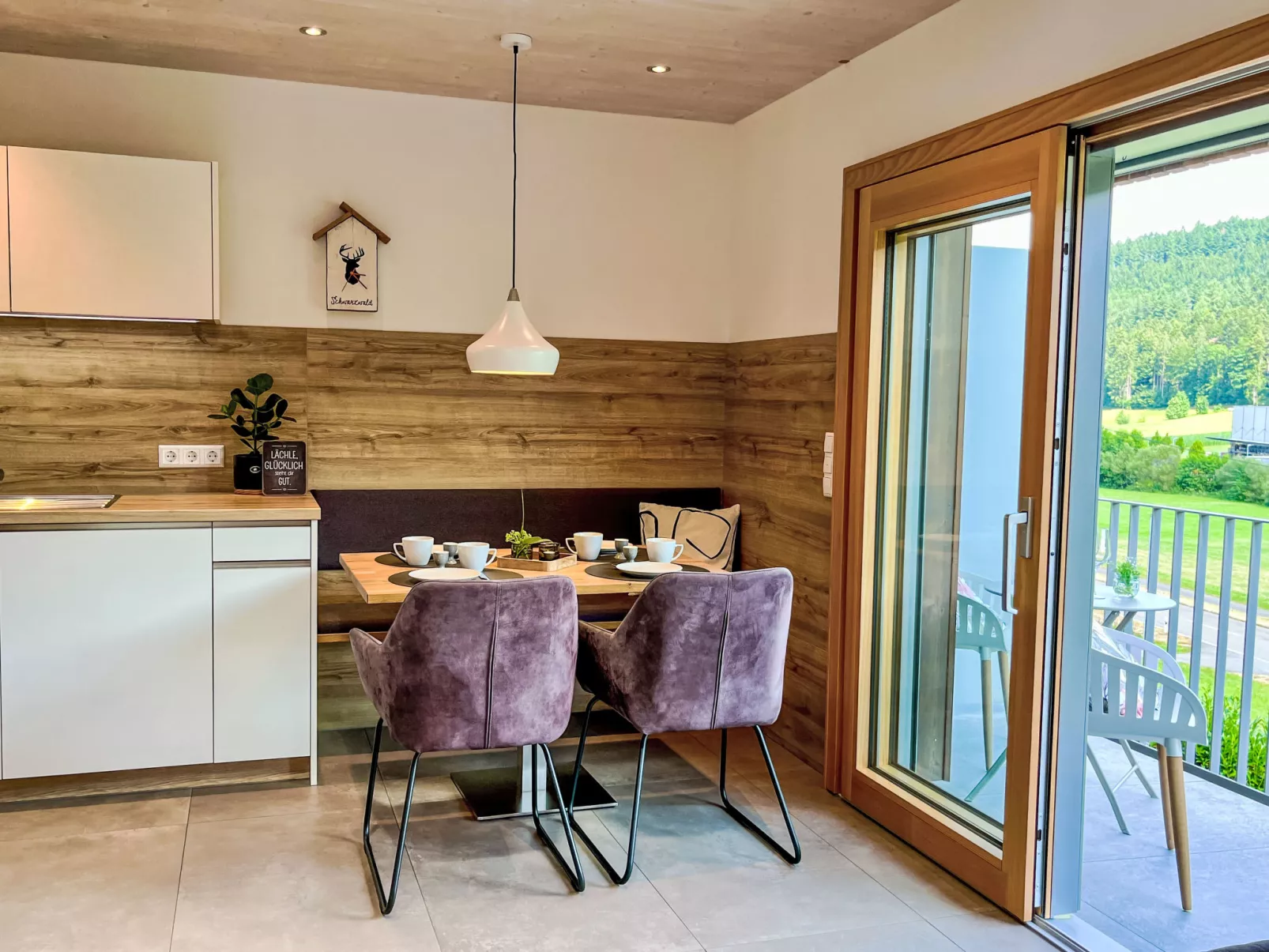 Kinast (HFT202)-Binnen