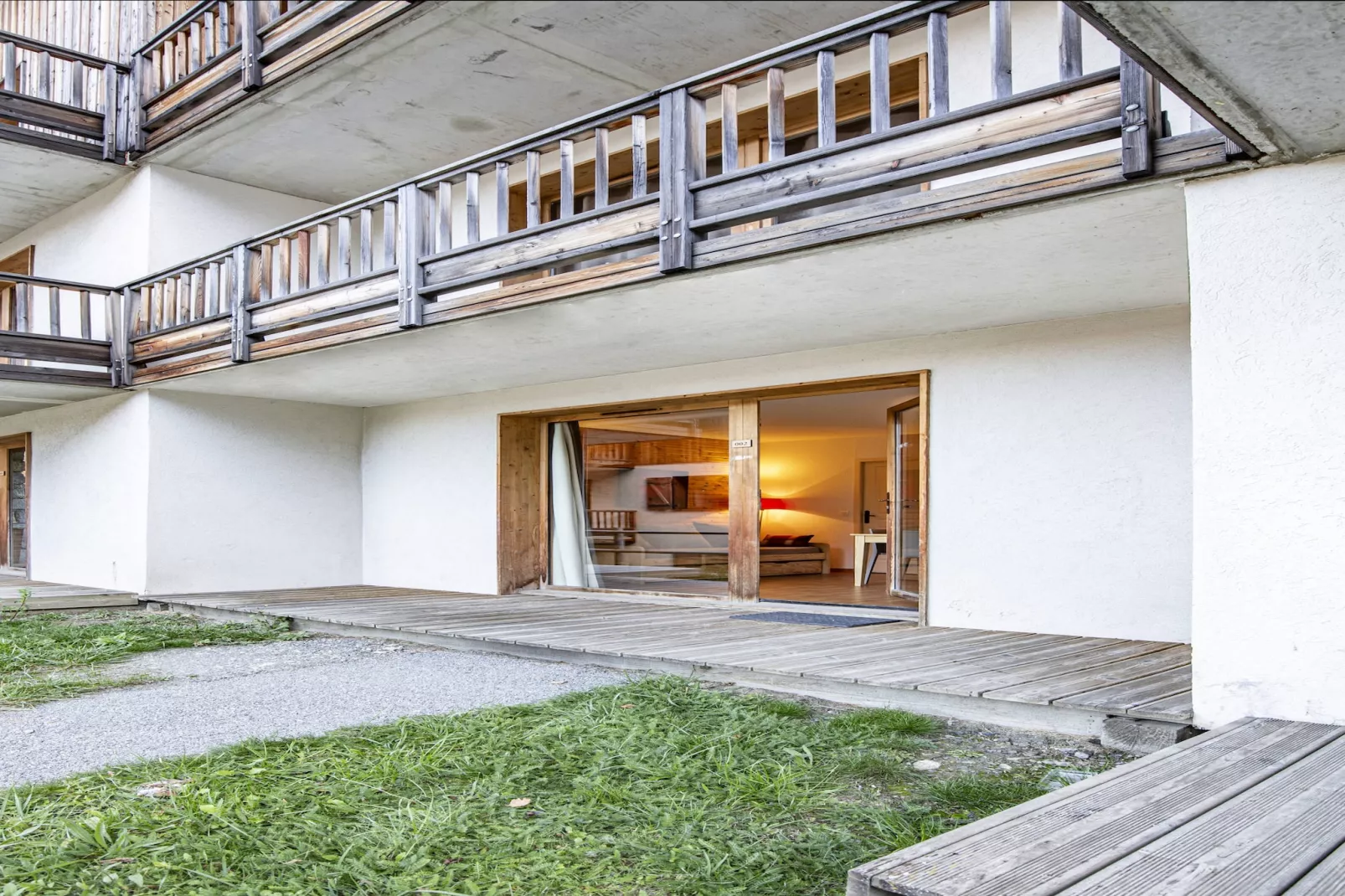 Hameau 5 002 - SPA & PISCINE studio 2 pers. - Terrasbalkon