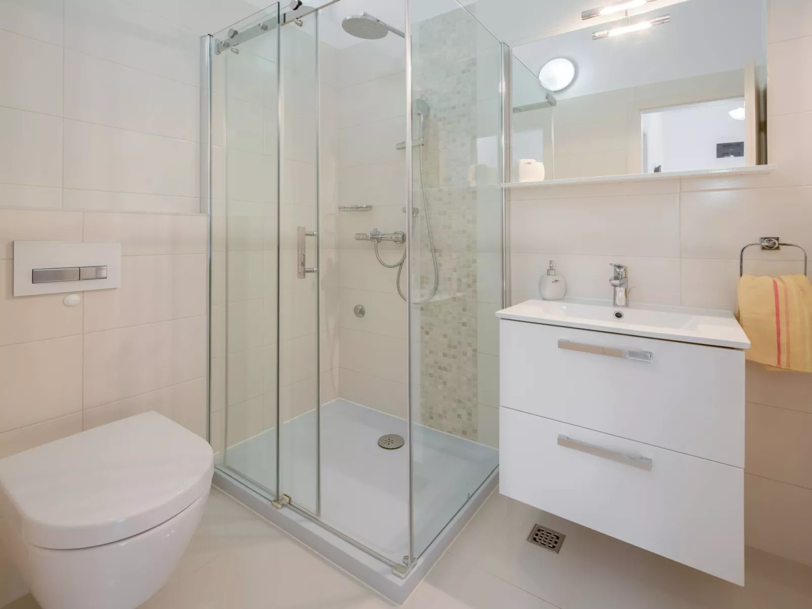 "Villa Silvio" mit Blick auf das Wasser-Binnen