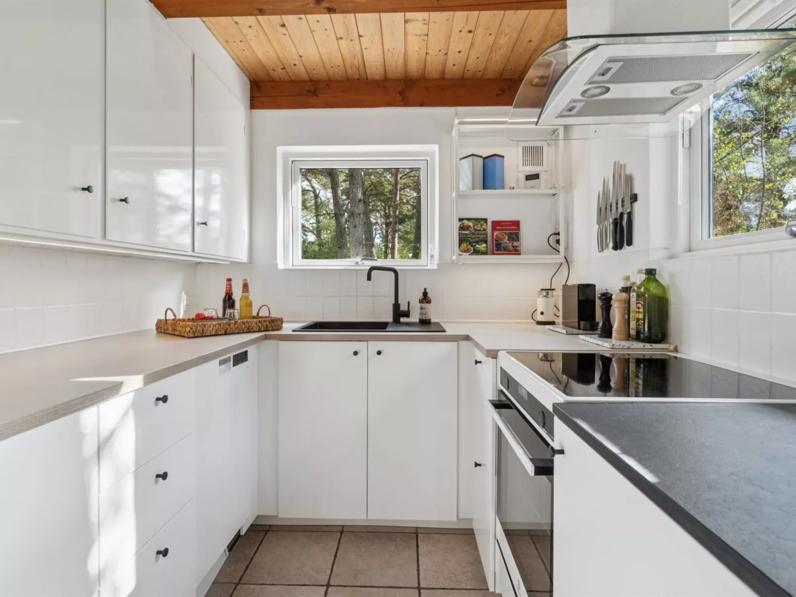 "Bedrija" - 200m from the sea - Binnen