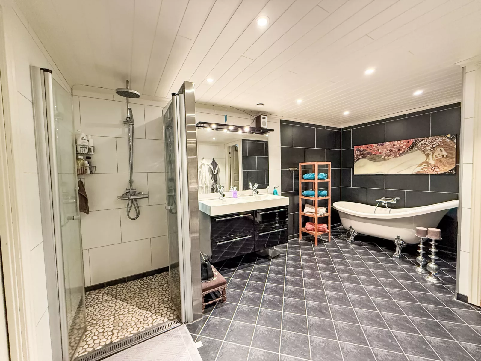 Høyanger Panorama - Binnen