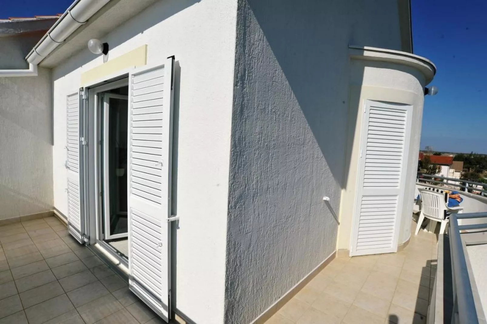 Apartments Anamarija - One Bedroom Apartment with Balcony (A2+2) 4 - Buitenlucht