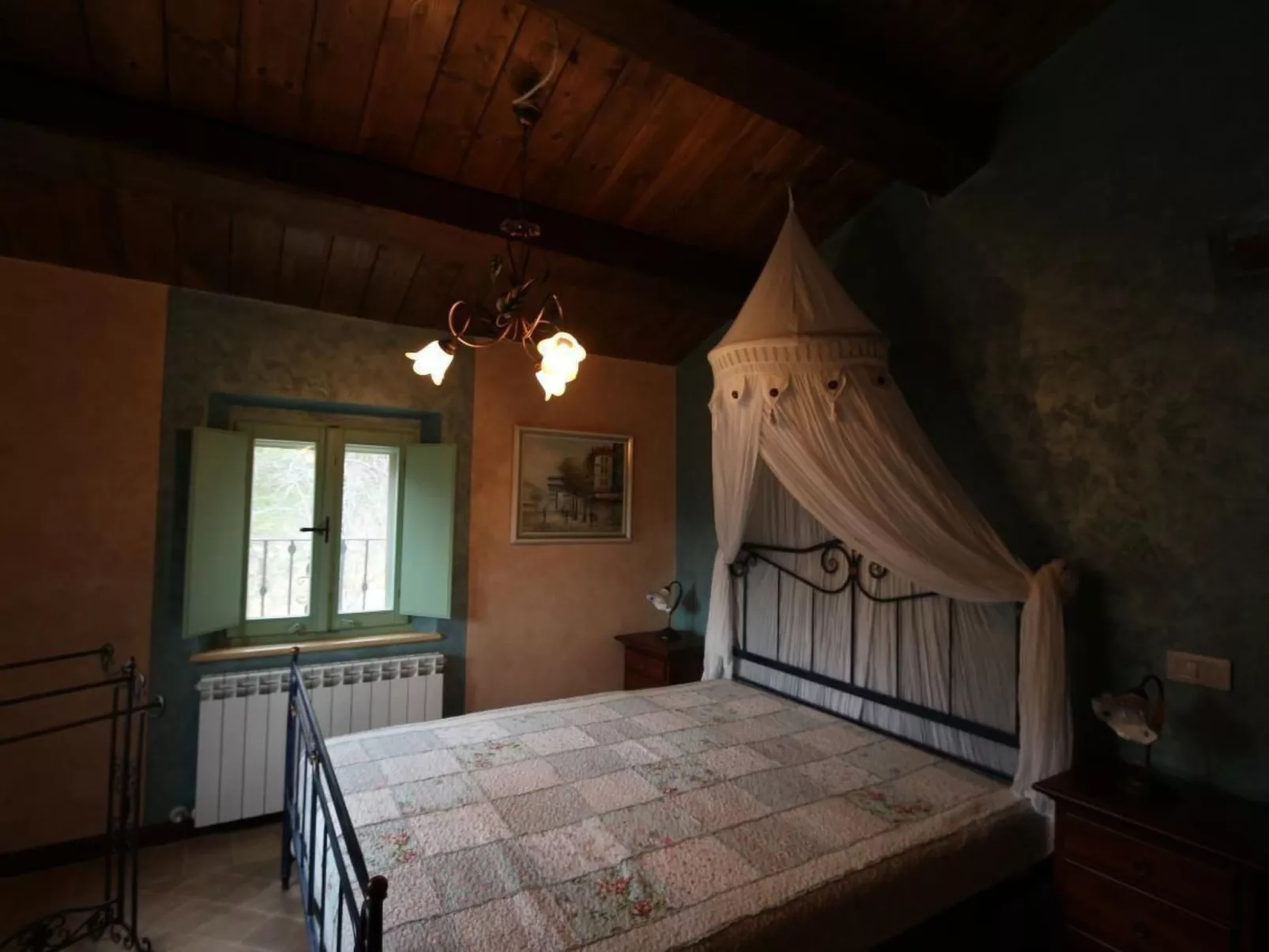 Casa Sacciofa in Monte Rinaldo - Image-tags.info