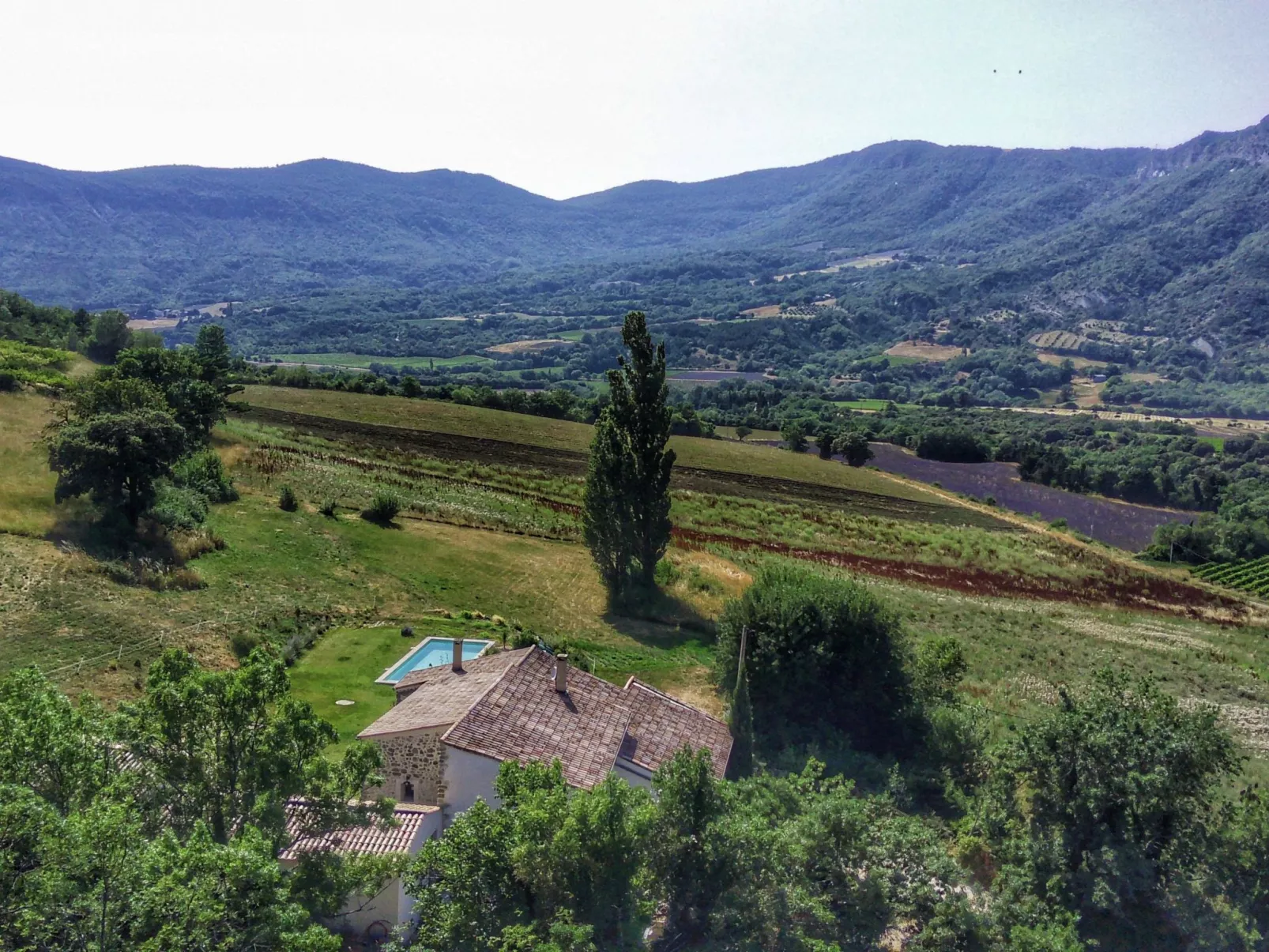 Bauernhaus aus Stein mit schöner Aussicht "Mas de Lysis". - Image-tags.info