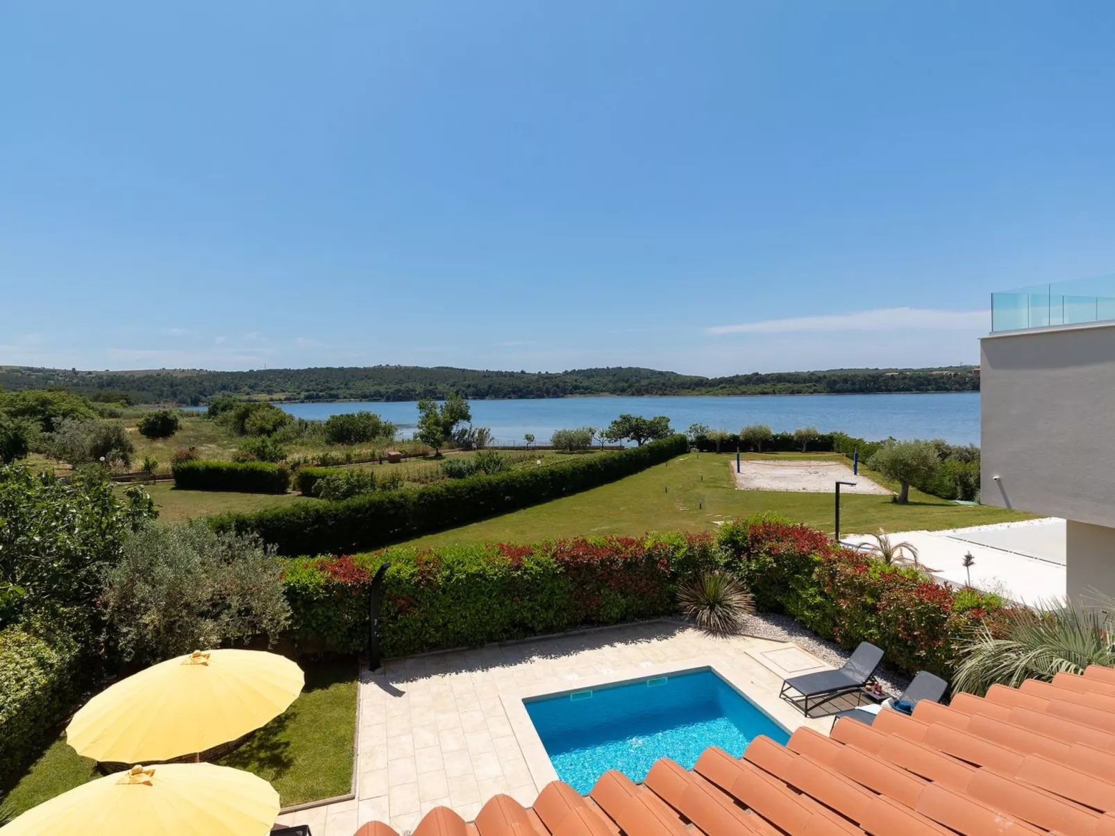 In Pomer mit privatem beheizten Pool und Meerblick - Image-tags.info