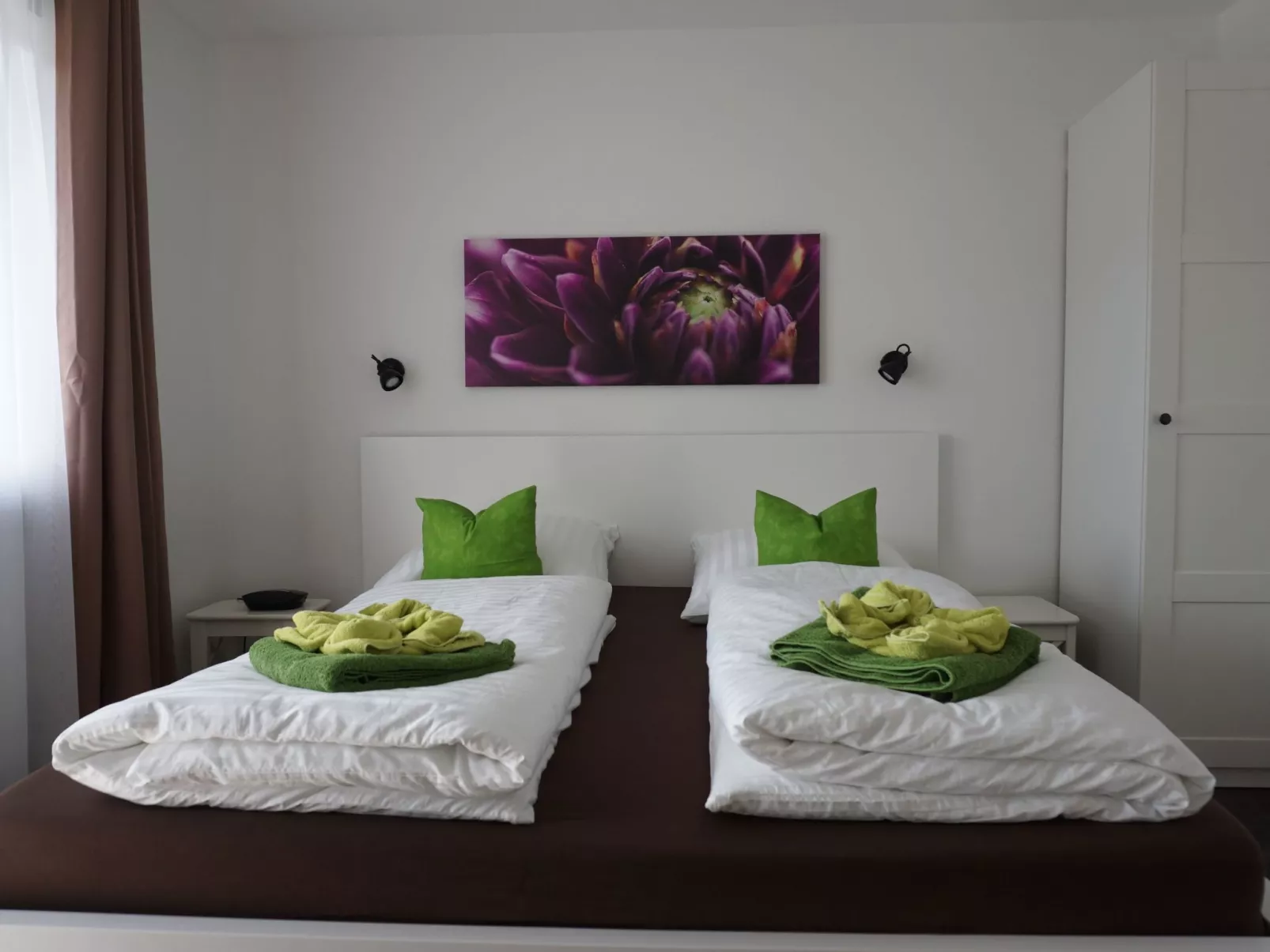 BayVista mit Balkon und Bergblick - Image-tags.info