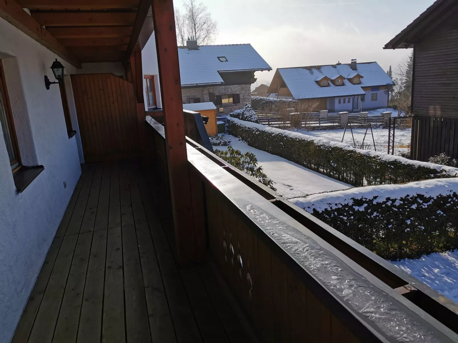 Wohnung mit einem schönen großen Balkon - Image-tags.info