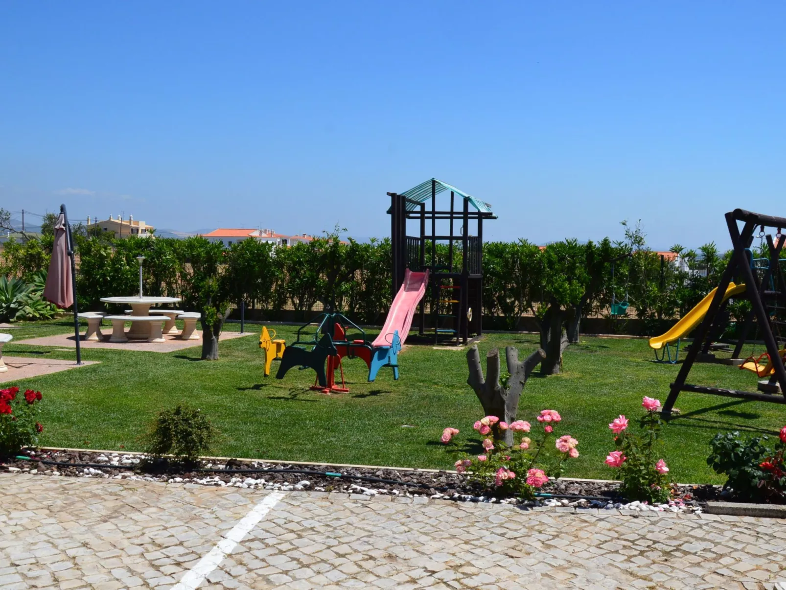 "Casa da Horta 8" mit Terrasse - Image-tags.info