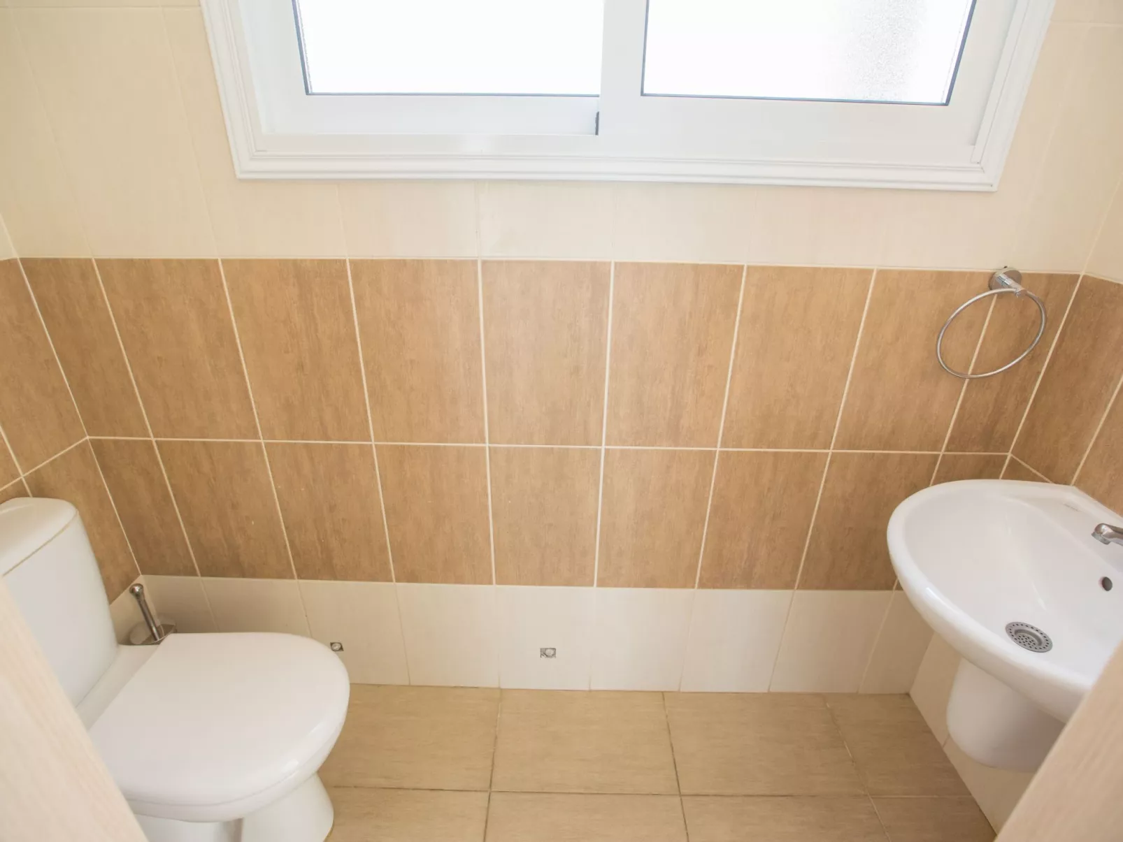 Helle Ferienvilla mit Pool - Image-tags.info