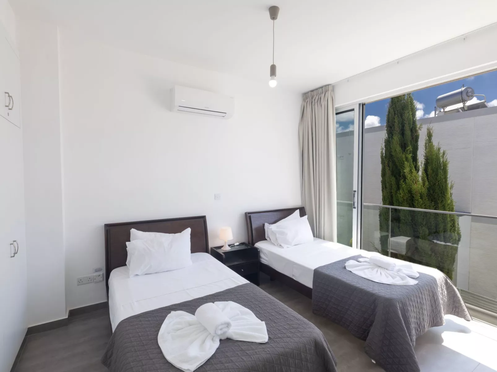 Greco Villa CCV4. 5-Schlafzimmer-Villa mit privatem Pool in Protaras Zentrum - Image-tags.info