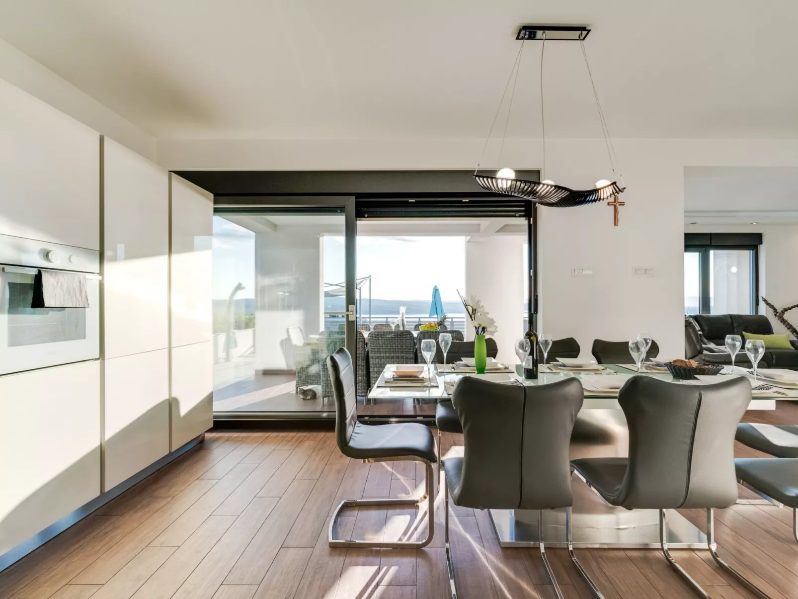 Villa "View" mit Blick auf das Wasser - Image-tags.info